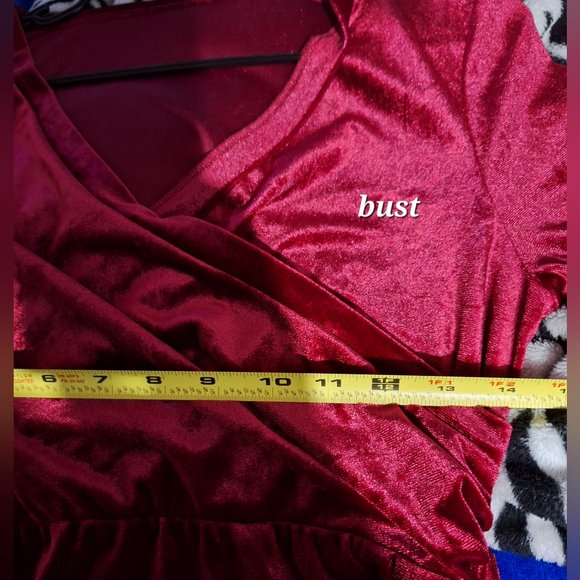 Red V-Neck Bodycon Midi Dress - Picture 8 of 8